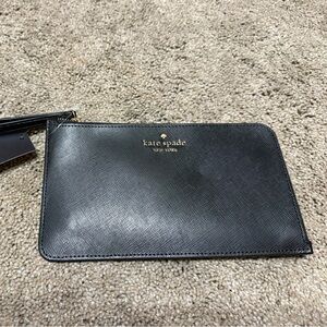 Black Kate Spade Saffiano Leather “Lucy” Medium Zip Wristlet – Brand New w/ Tags
